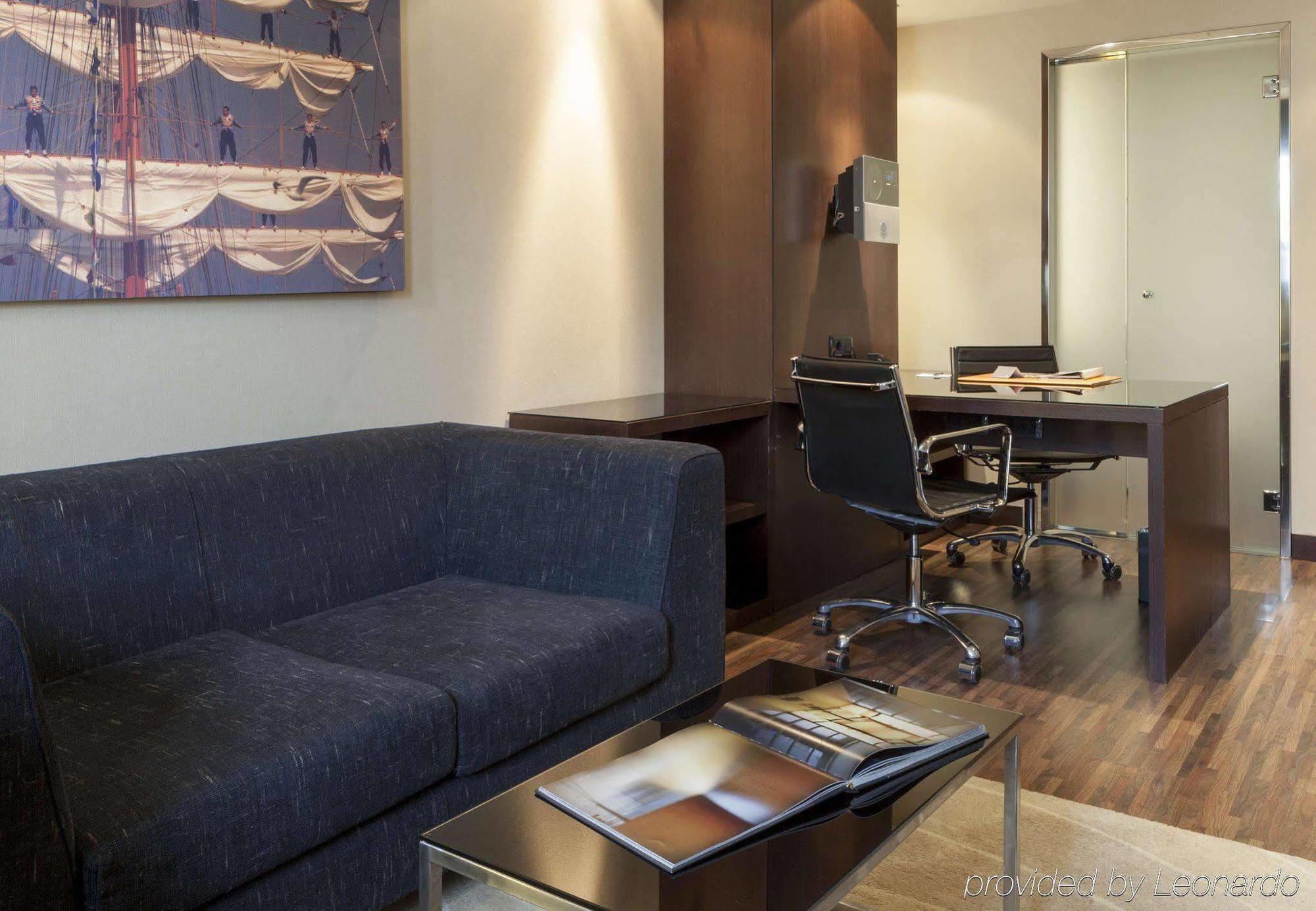 Hotel Ac Ciudad De By Marriott 4*